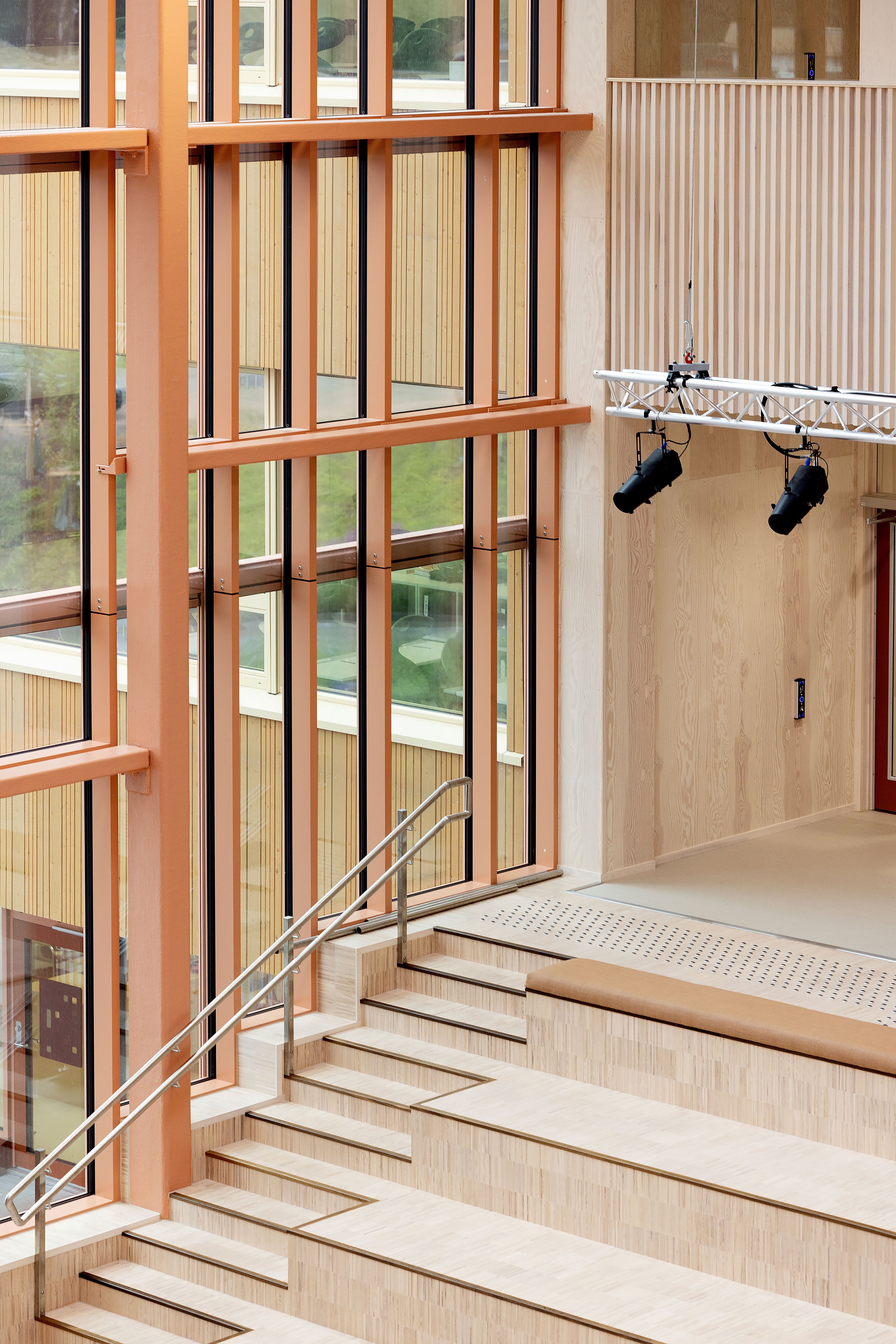 Image from the shared central hub at Klokkerjordet School in Sande.