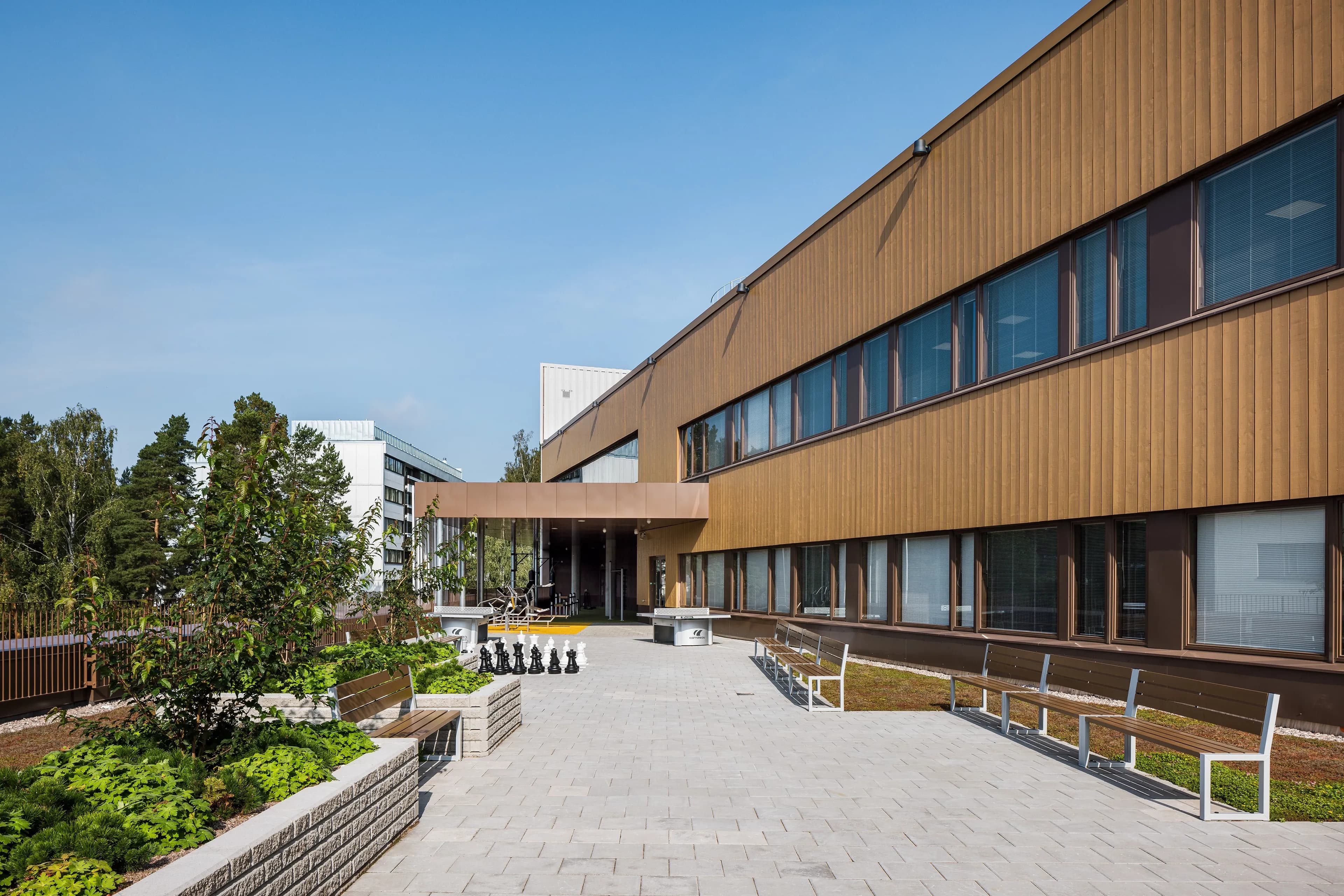 The open terrace at Helsinki Upper-Secondary School of Languages.